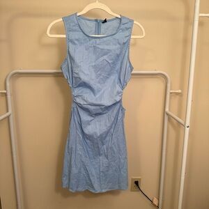 Elegant Blue Sleeveless Dress With Open Sides